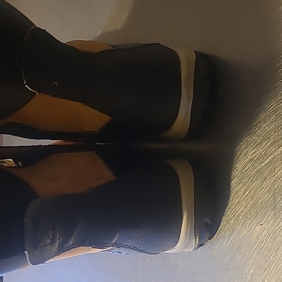 Timberland Boots - Boys 5 - Picture 3 of 6